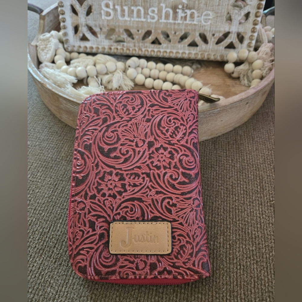 Justin Tooled Jewelry Organizer